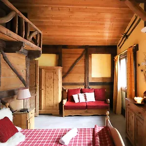 https://apt-touristignes-chalet-alpina.hotels-rhonealpes.com