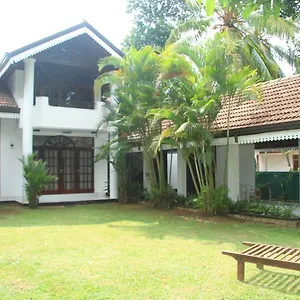 Taprobane Negombo